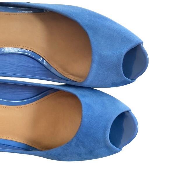 Coach Vibrant Blue Suede Heels - Picture 6 of 10